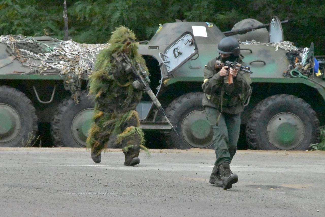 Ukraine tập trận 'Bão tố phương Bắc' để bảo vệ vùng biên giới với Belarus đề phòng Nga - Ảnh 1.