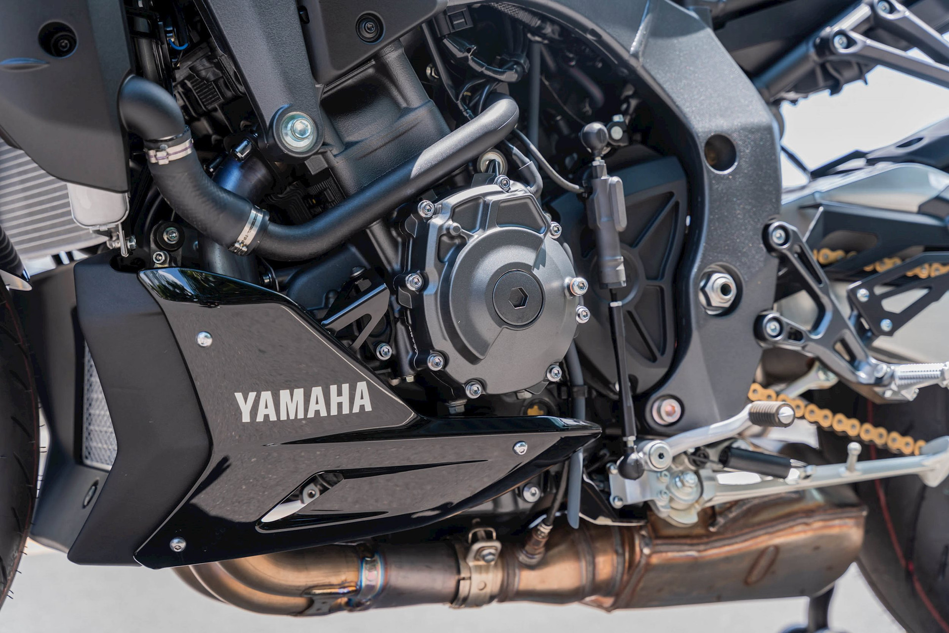 Yamaha MT-10 và MT-10 SP 2022: Thừa hưởng nhiều công nghệ của YZF-R1 - Ảnh 7.