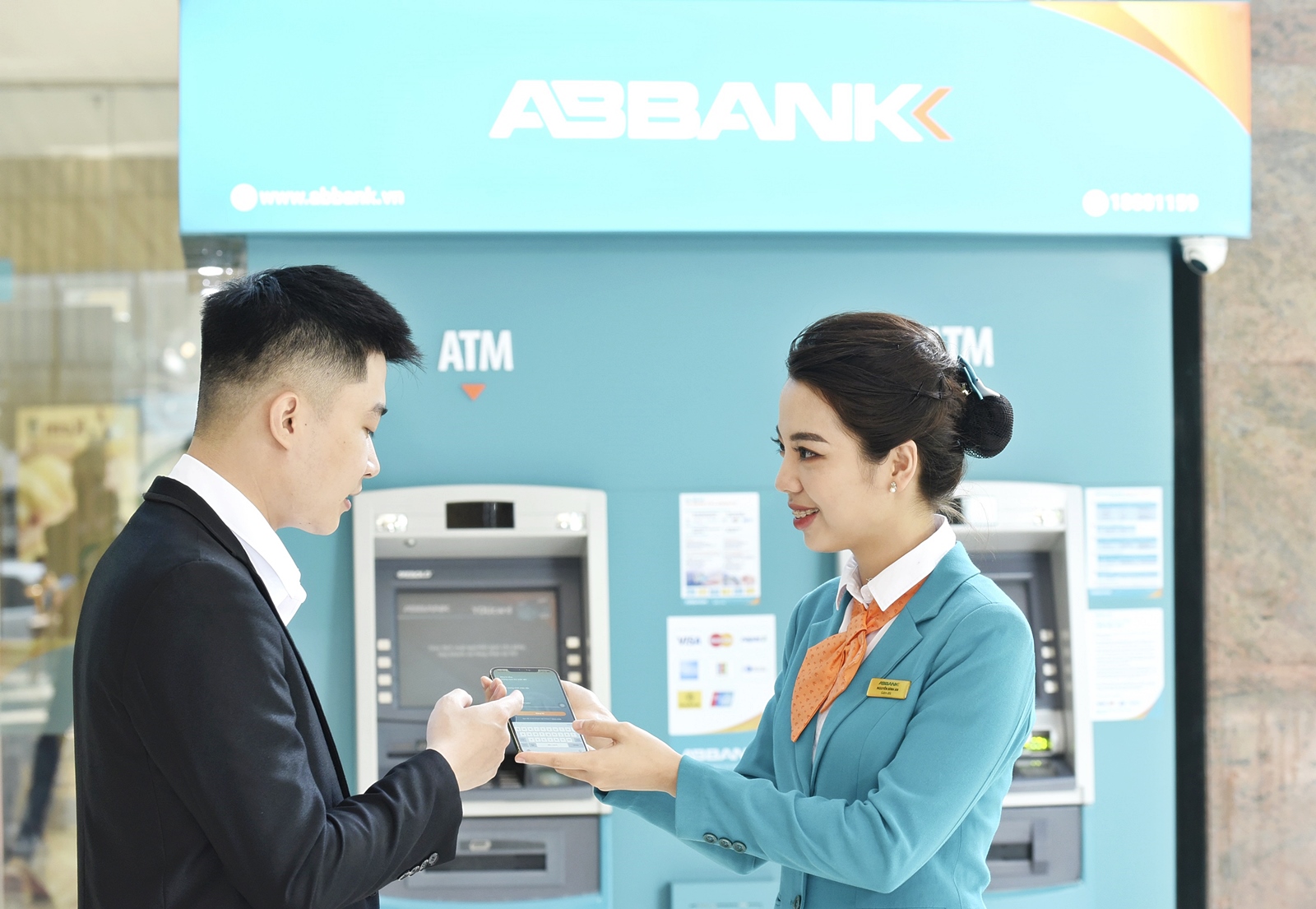 ABBANK: Lợi nhuận đạt 1.702 tỷ đồng, đã mua lại 400 tỷ nợ VAMC - Ảnh 2.