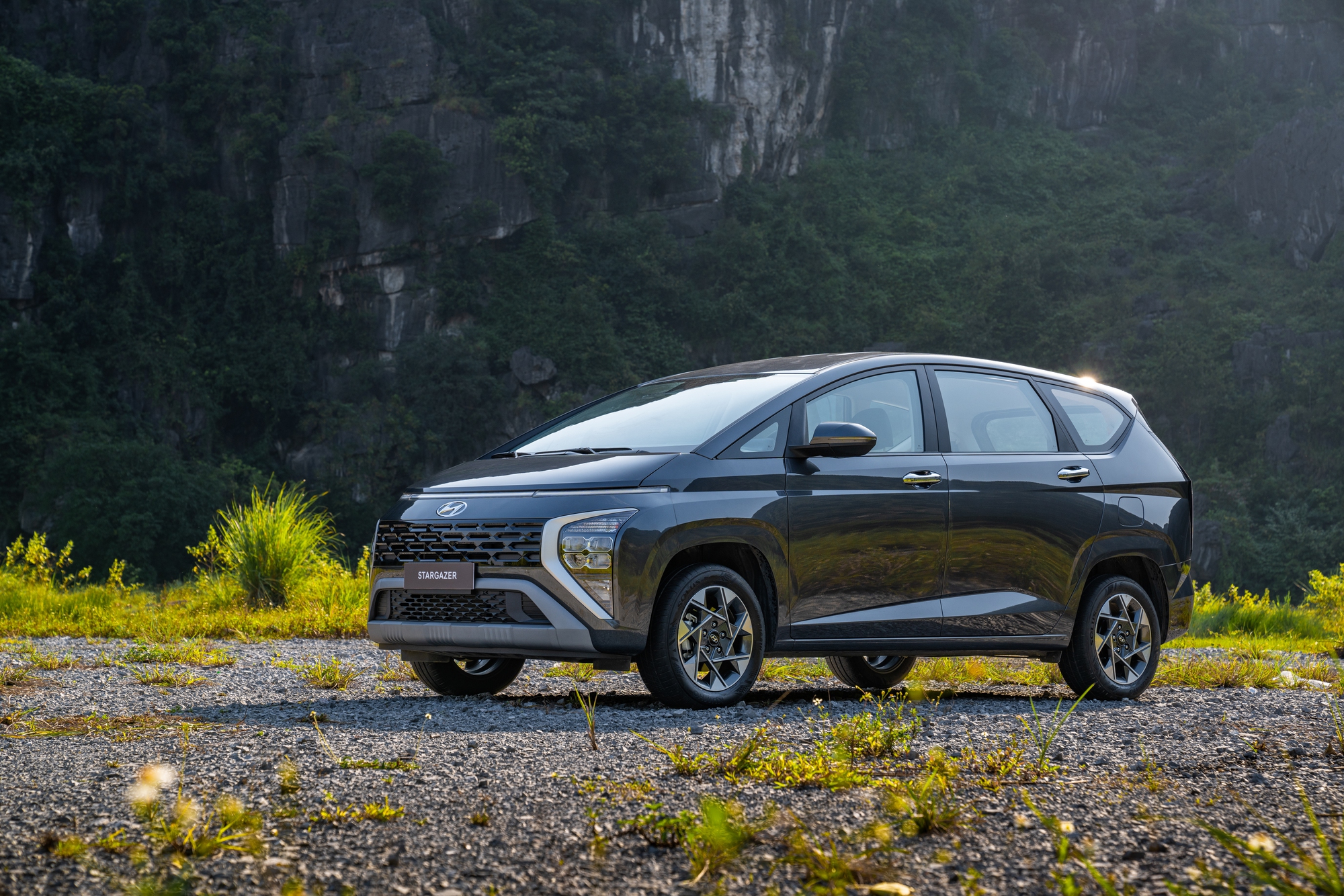 Giá lăn bánh xe Hyundai Stargazer 2023: Có đủ hấp dẫn đấu Mitsubishi Xpander, Toyota Veloz Cross? - Ảnh 1.