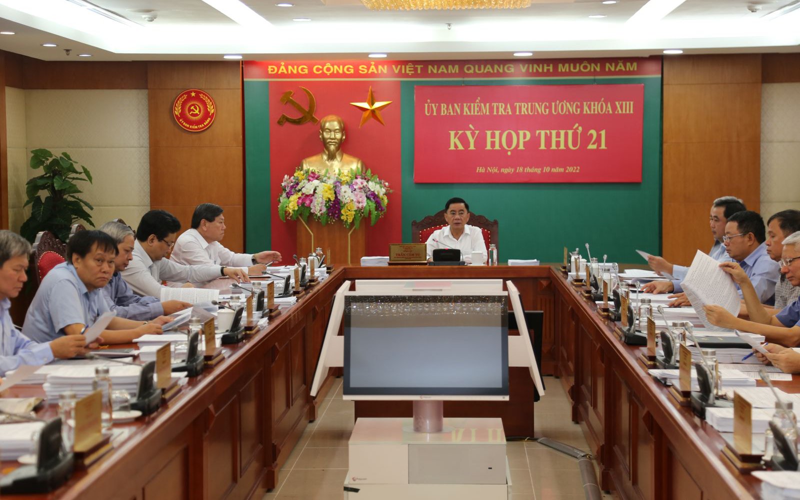 Khiển trách Thứ trưởng Nguyễn Hữu Độ, đề nghị Bộ Chính trị kỷ luật nguyên Bộ trưởng Bộ GD-ĐT