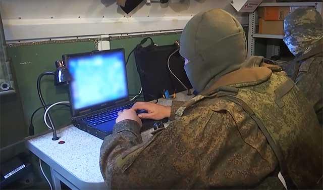 Tổ hợp tác chiến điện tử Leer-3 của Nga làm tê liệt sóng GSM ở Ukraine? - Ảnh 3.