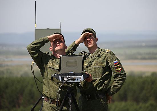 Tổ hợp tác chiến điện tử Leer-3 của Nga làm tê liệt sóng GSM ở Ukraine? - Ảnh 7.
