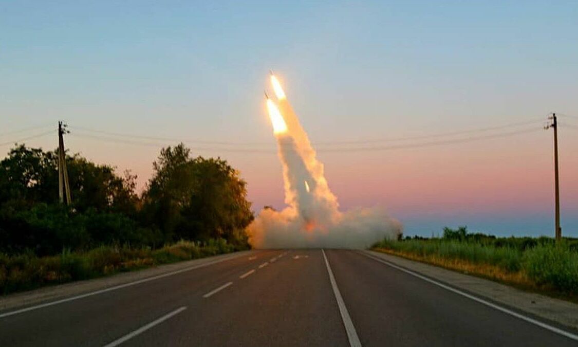 Nóng chiến sự: Nga bắn hạ 33 tên lửa HIMARS của Ukraine - Ảnh 1.
