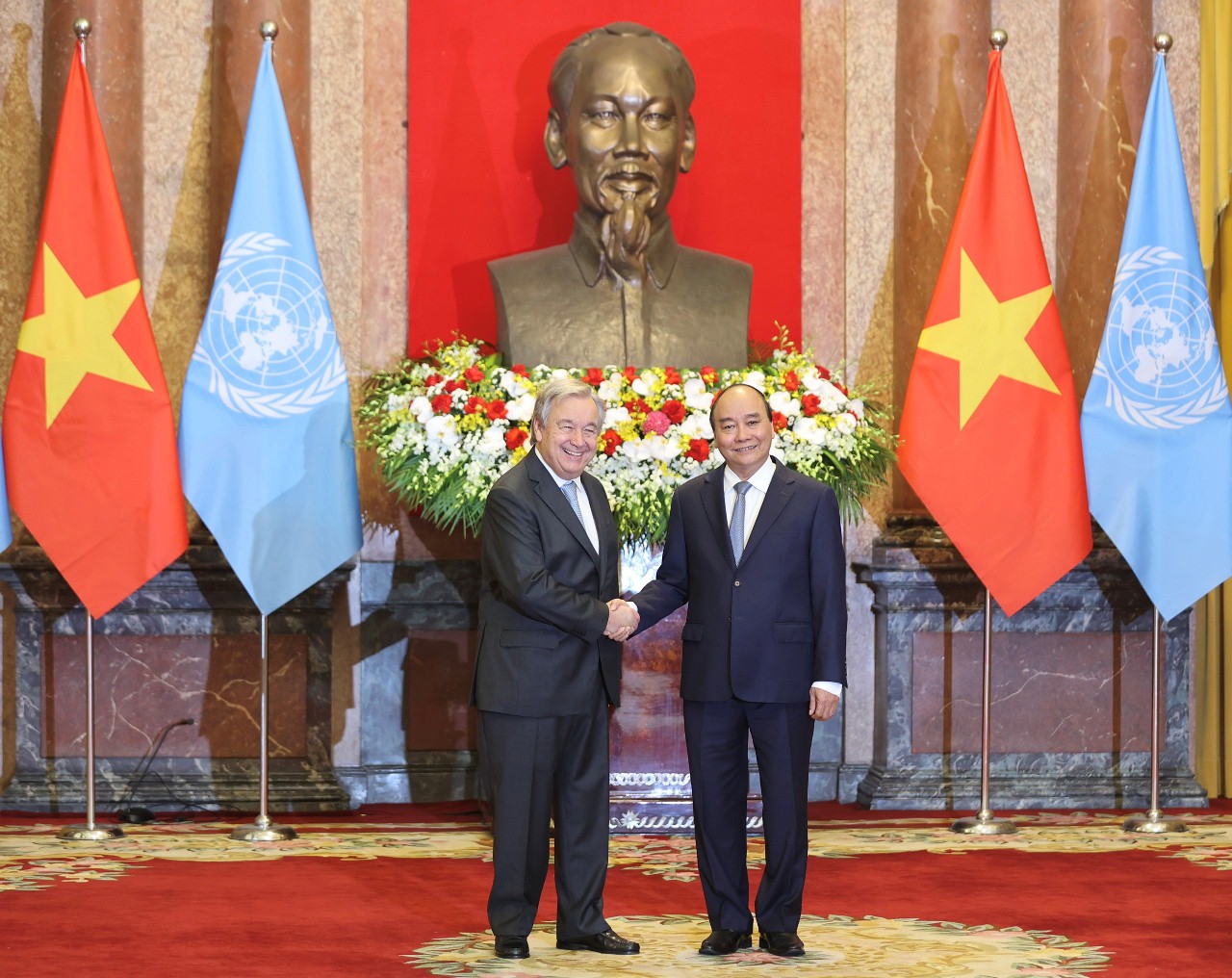 Cận cảnh lễ đón Tổng Thư ký Liên Hiệp Quốc António Guterres thăm Việt Nam - Ảnh 9.