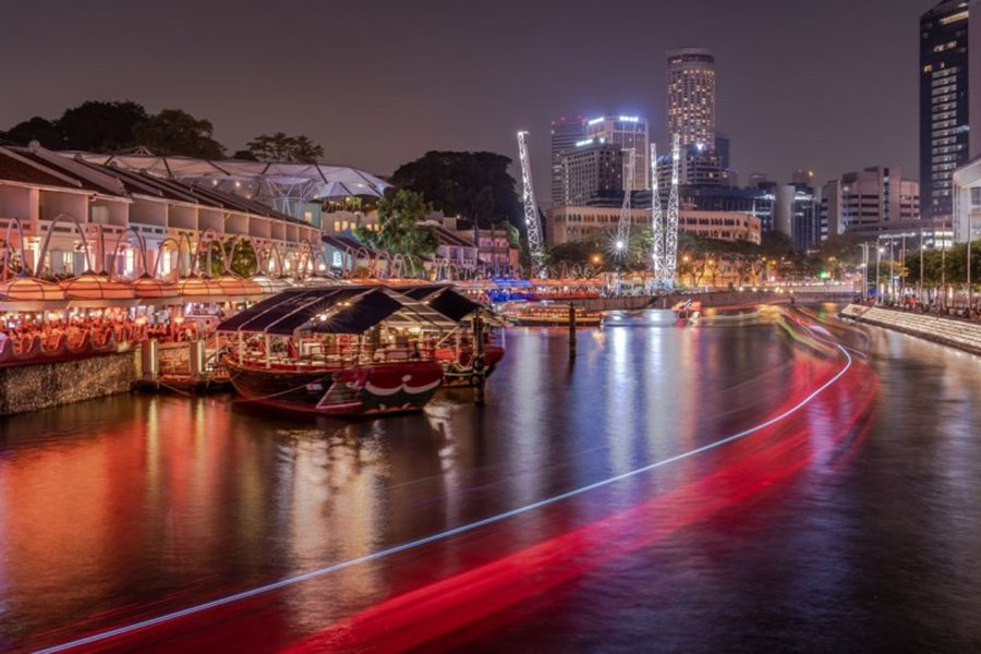 Sắc màu cuộc sống về đêm Singapore qua những tour khác thường - “săn ma”, tới khu đèn đỏ… - Ảnh 2.