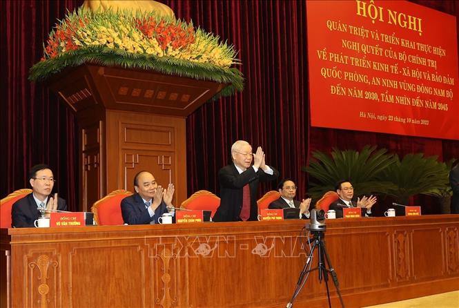 Tổng Bí thư Nguyễn Phú Trọng chủ trì Hội nghị thực hiện nghị quyết của Bộ Chính trị về vùng Đông Nam Bộ - Ảnh 3.