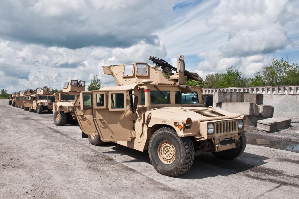 Hình ảnh Ukraine nhận loạt thiết giáp Humvee Mỹ - Ảnh 4.