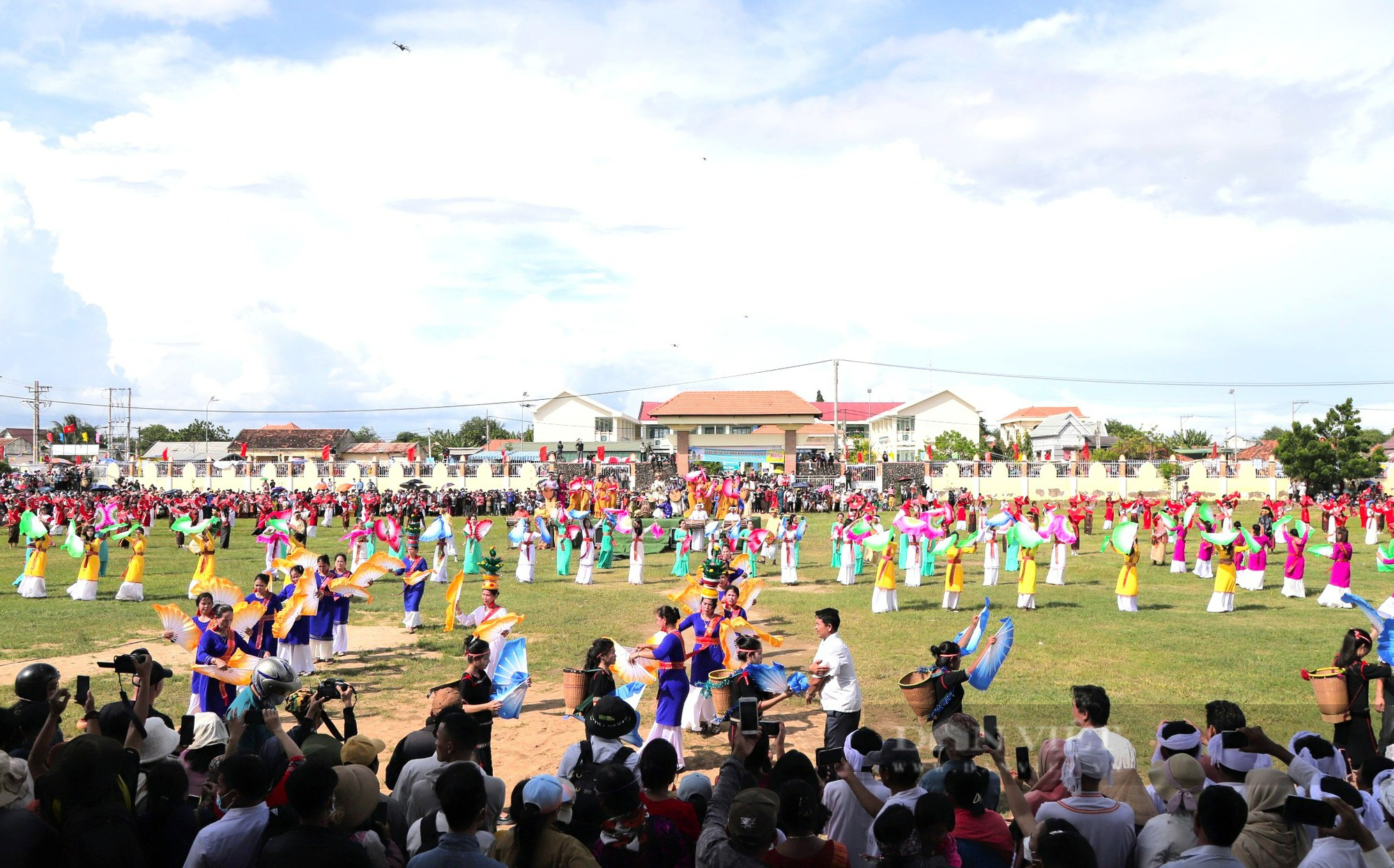 Ninh Thuận: Người Chăm tưng bừng đón chào năm mới và khai hội Katê 2022 - Ảnh 15.