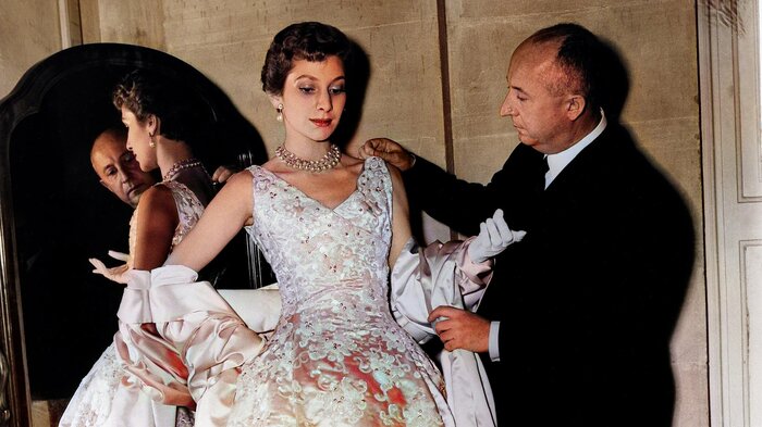Christian Dior - Gã khổng lồ thời trang thế kỷ 20 không được lòng quý cô Chanel - Ảnh 11.