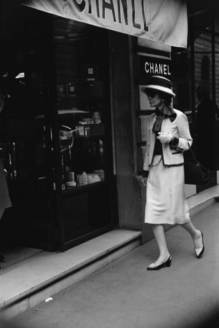 Christian Dior - Gã khổng lồ thời trang thế kỷ 20 không được lòng quý cô Chanel - Ảnh 6.