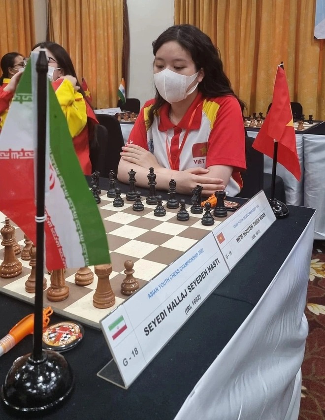 Vẻ ngoài xinh xắn của hot girl cờ vua 17 tuổi vừa giành HCV Châu Á - Ảnh 3.
