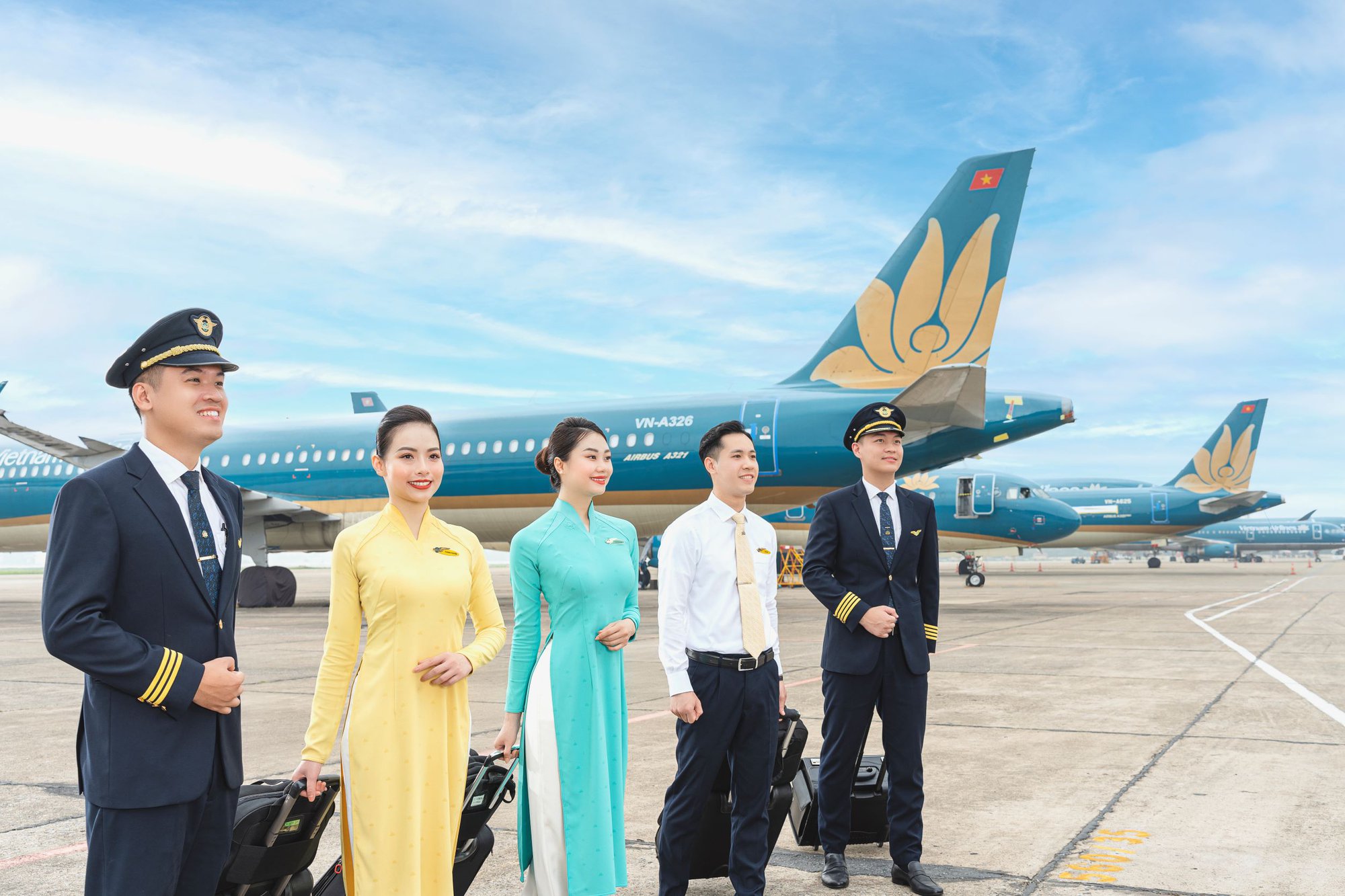 Vietnam Airlines làm thủ tục trực tuyến cho chuyến bay từ sân bay Buôn Ma Thuột - Ảnh 1.