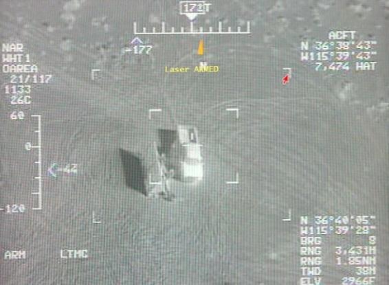 UAV Lastochka-M Nga bắt đầu săn tìm các tổ hợp HIMARS của Ukraine - Ảnh 1.