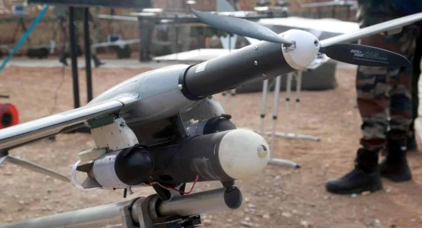 UAV Lastochka-M Nga bắt đầu săn tìm các tổ hợp HIMARS của Ukraine - Ảnh 8.