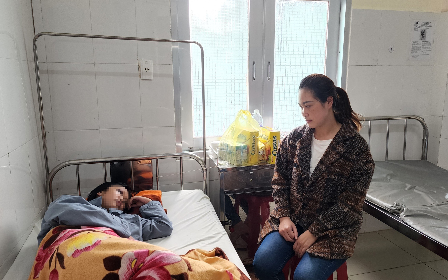 Nữ sinh lớp 7 bị đánh hội đồng ở Lâm Đồng, nhập viện trong tình trạng hoảng loạn 