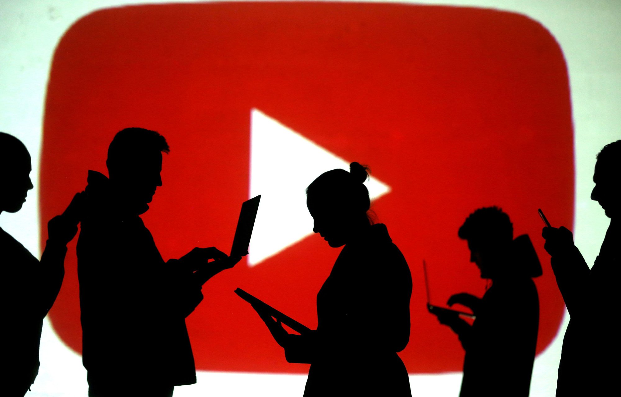 Doanh quảng cáo của YouTube bị thu hẹp: Dấu hiệu đáng ngại cho thị trường quảng cáo trực tuyến đang bị tàn phá. Ảnh: @AFP.
