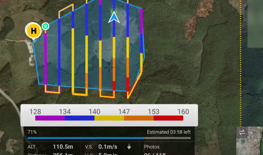 Cận cảnh flycam chuyên dụng phục vụ khảo sát cắm mốc giới đường vành đai 4 ở Hà Nội - Ảnh 5.