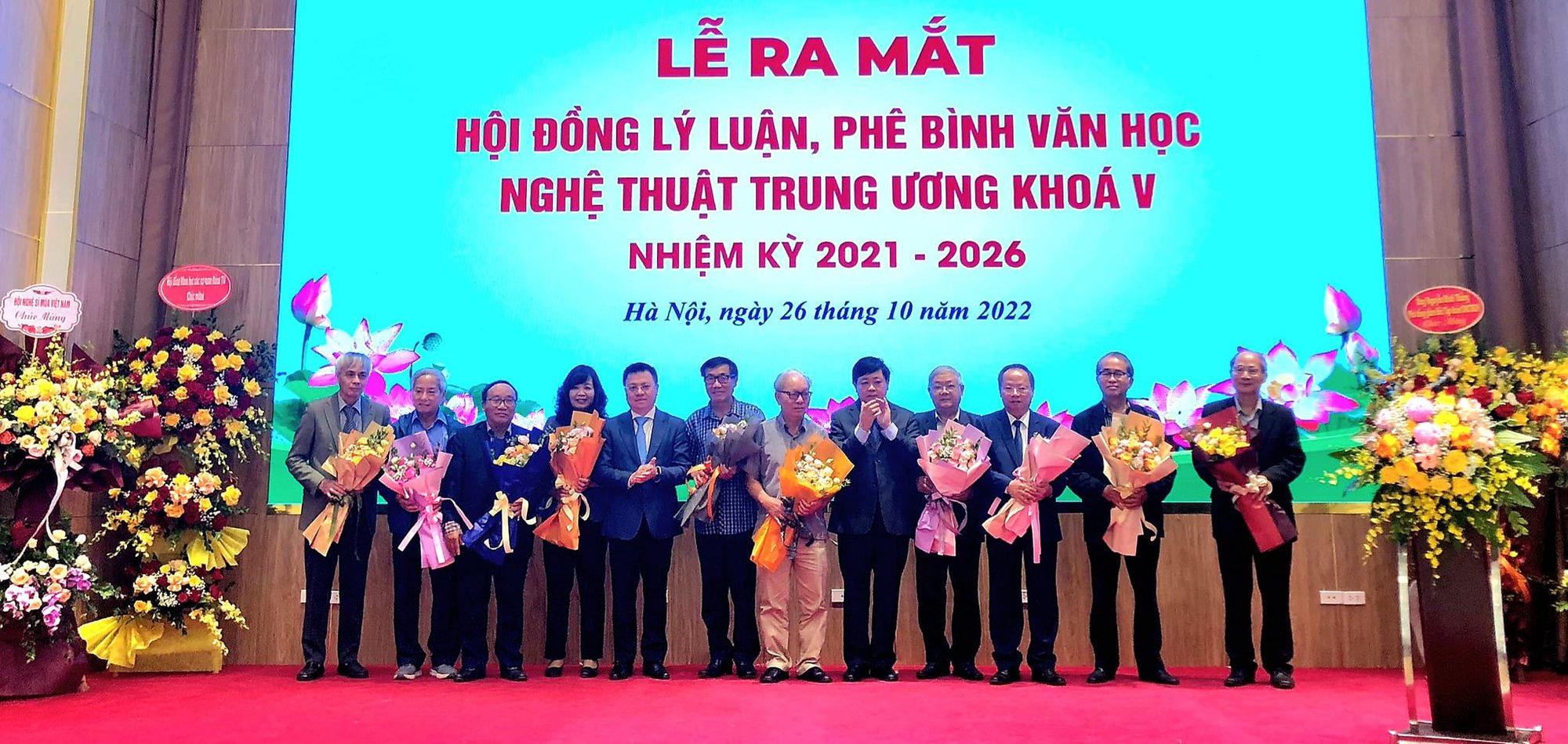 Ra mắt Hội đồng Lý luận, phê bình, văn học, nghệ thuật Trung ương nhiệm kỳ 2021 – 2026 - Ảnh 2.