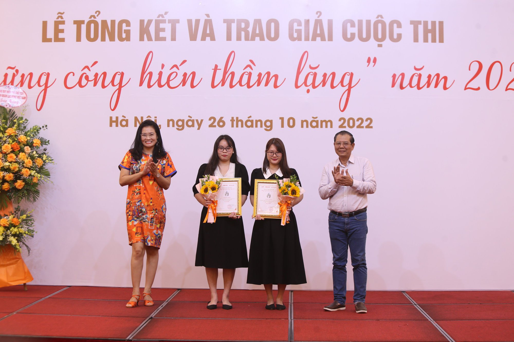 những cống hiến thầm lặng 