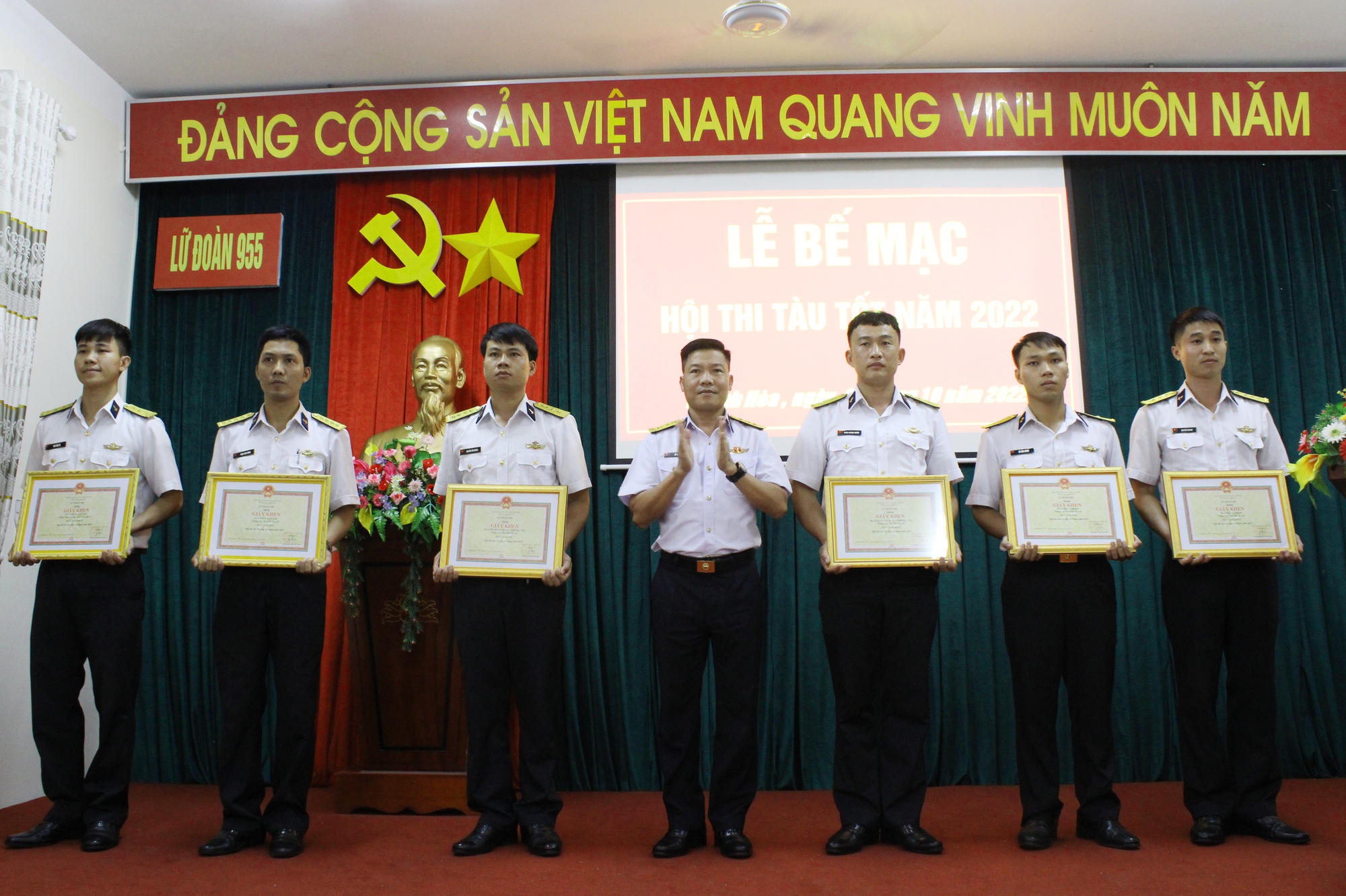 Khánh Hòa: Khen thưởng 9 tập thể đạt thành tốt trong hội thi tàu tốt - Ảnh 1.