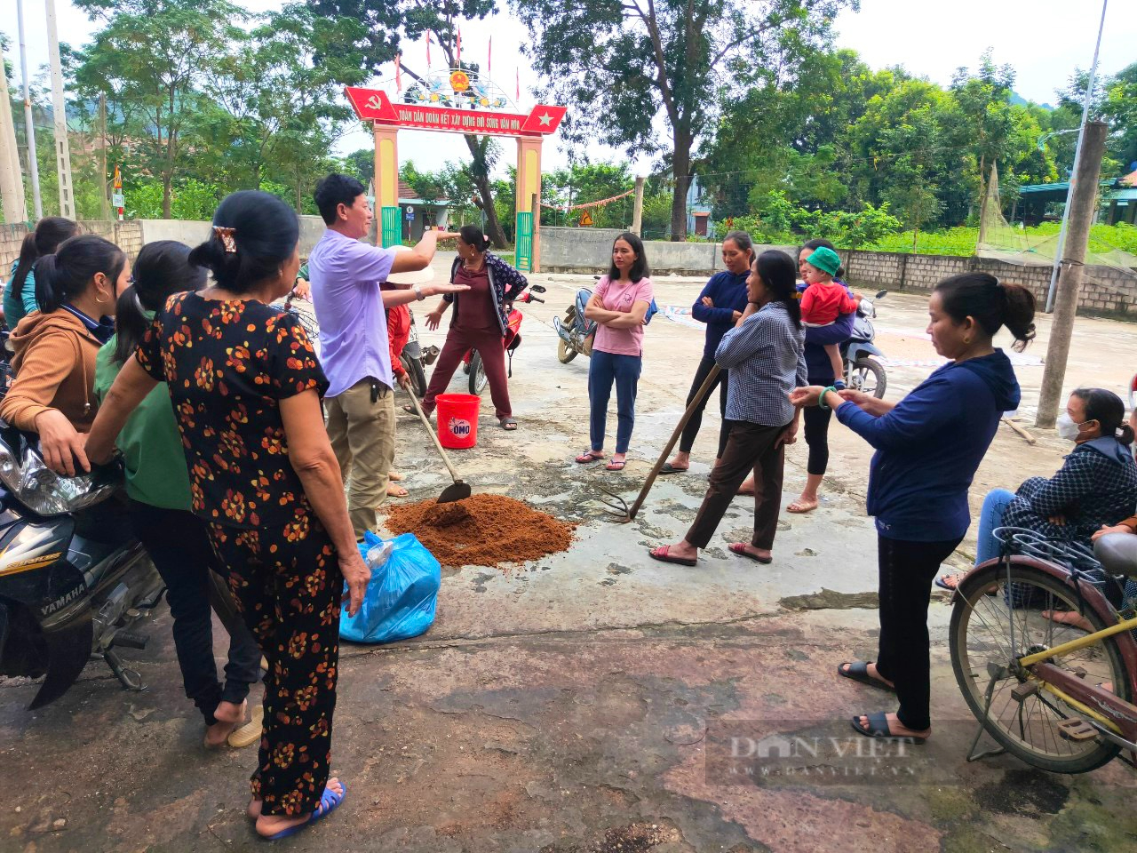 Quảng Bình: Dạy nghề cho nông dân gắn với phát triển các mô hình sản xuất kinh doanh giỏi - Ảnh 1.