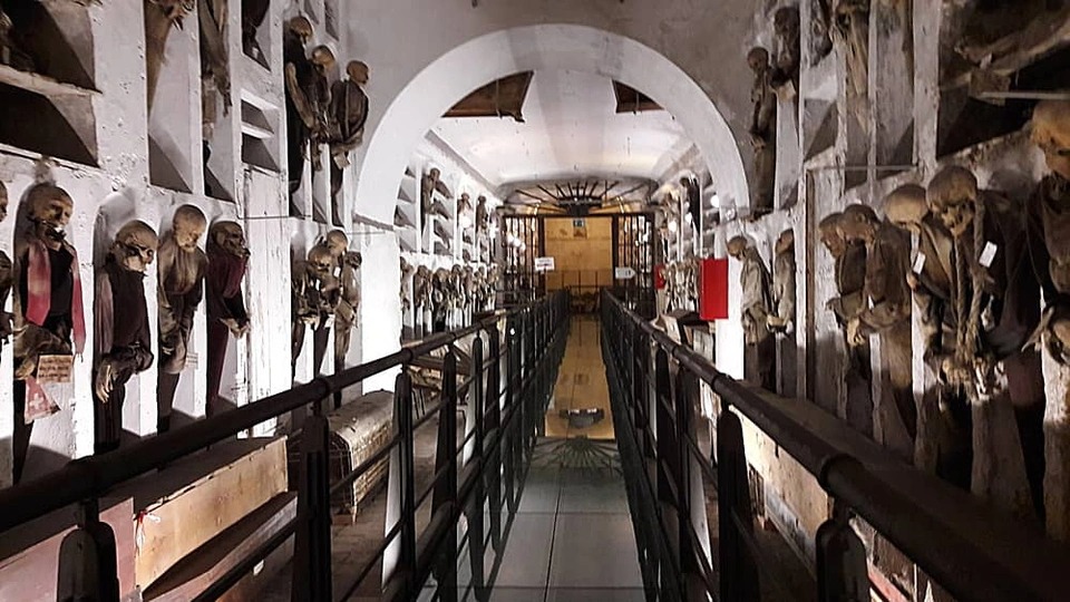Hình ảnh những hầm mộ đáng sợ nhất thế giới - Ảnh 4.