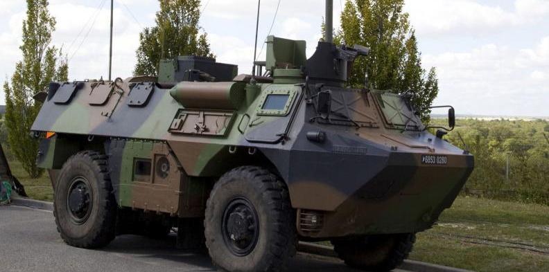 Nga tung hình ảnh thiết giáp VAB Pháp chuyển cho Ukraine trúng mìn tại Kherson - Ảnh 7.
