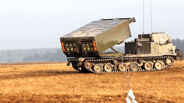 Đức viện trợ pháo phản lực mạnh nhất NATO cho Ukraine - Ảnh 13.