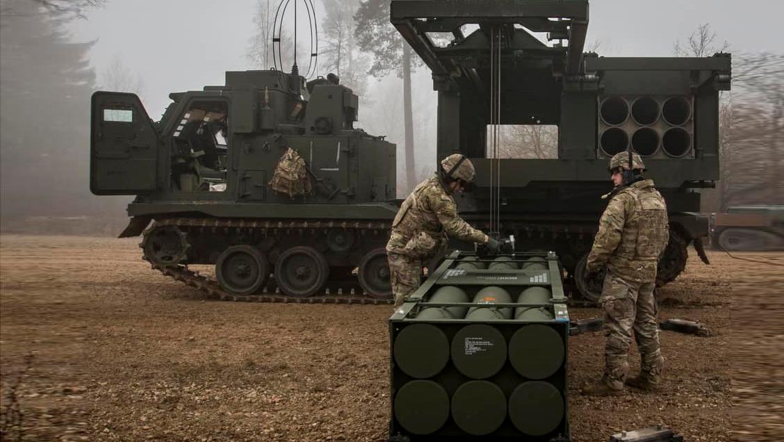 Đức viện trợ pháo phản lực mạnh nhất NATO cho Ukraine - Ảnh 19.
