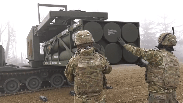 Đức viện trợ pháo phản lực mạnh nhất NATO cho Ukraine - Ảnh 7.