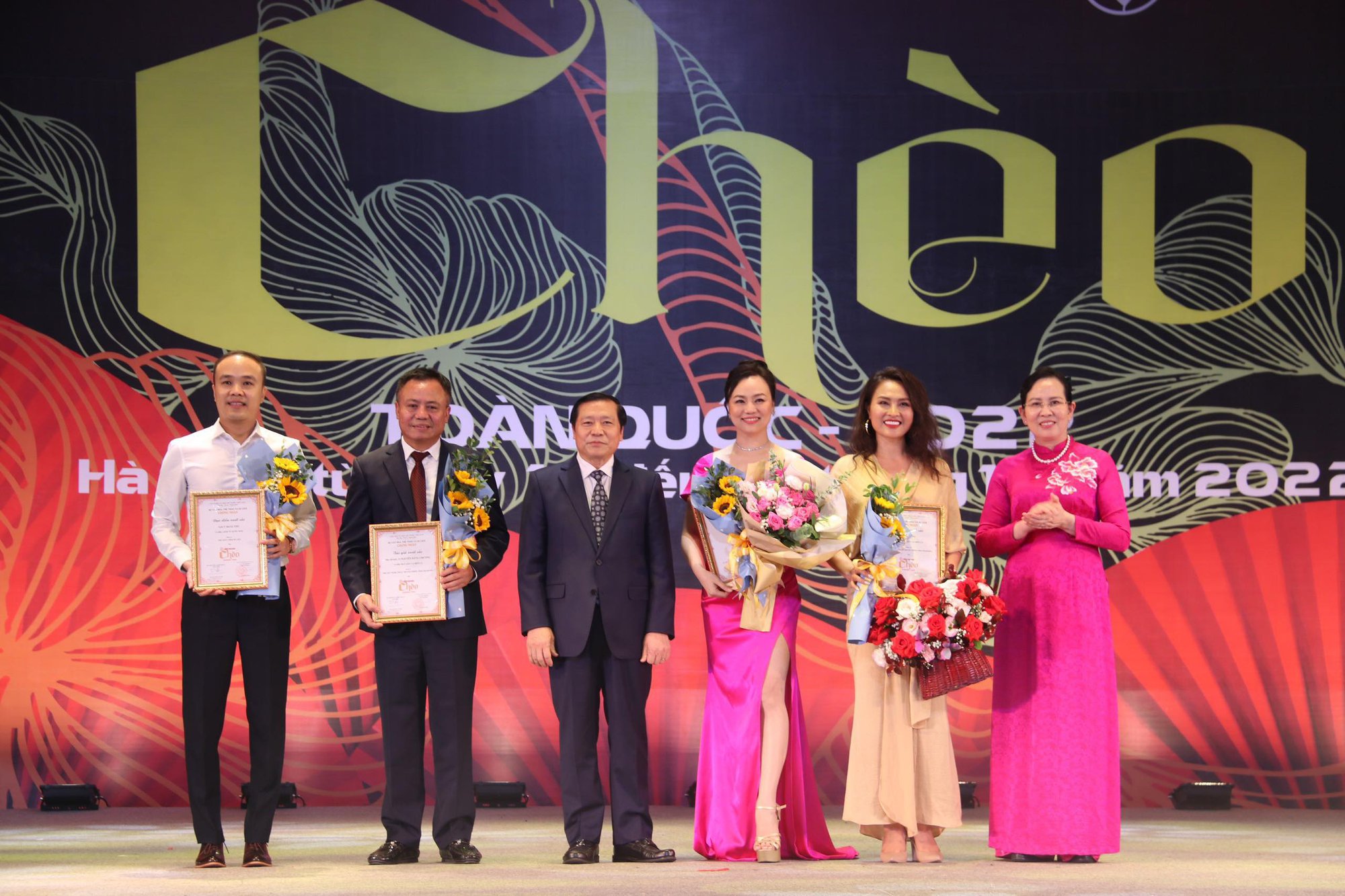 Liên hoan Chèo toàn quốc 2022: Hà Nội, Thái Bình, Hải Phòng, Thanh Hóa ẵm hàng loạt Huy chương vàng  - Ảnh 4.