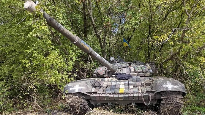 Ukraine phản công ồ ạt đẩy lùi các cuộc tấn công của Nga ở 13 địa điểm - Ảnh 1.