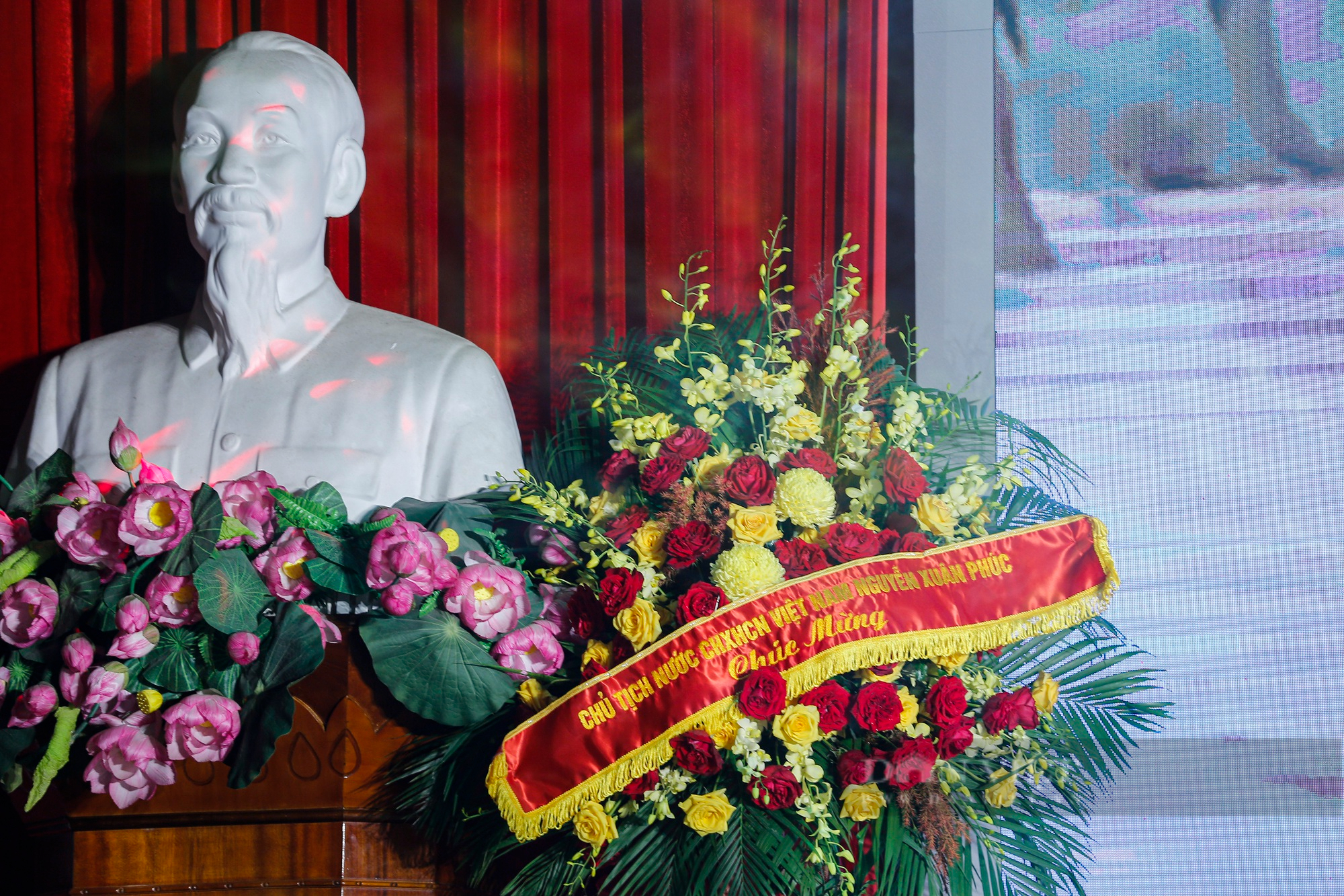 Hình ảnh Lễ kỷ niệm 60 năm truyền thống Viện Báo chí - Học viện Báo chí và Tuyên truyền - Ảnh 2.