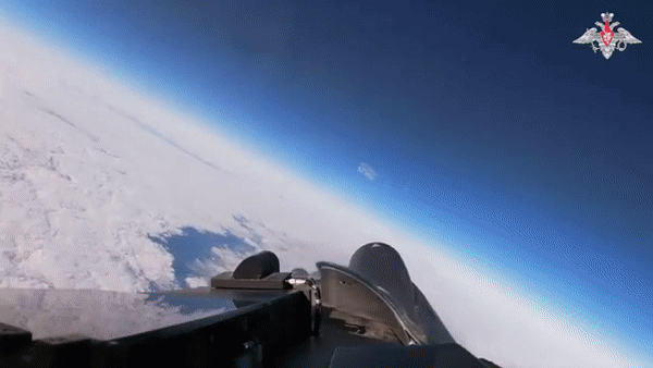 Tiêm kích MiG-31 Nga đã bắn rơi cường kích Su-24 Ukraine thế nào? - Ảnh 2.