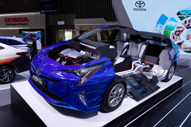 Màn trình diễn ấn tượng của Toyota ở Triển lãm ô tô Việt Nam 2022 - Ảnh 6.