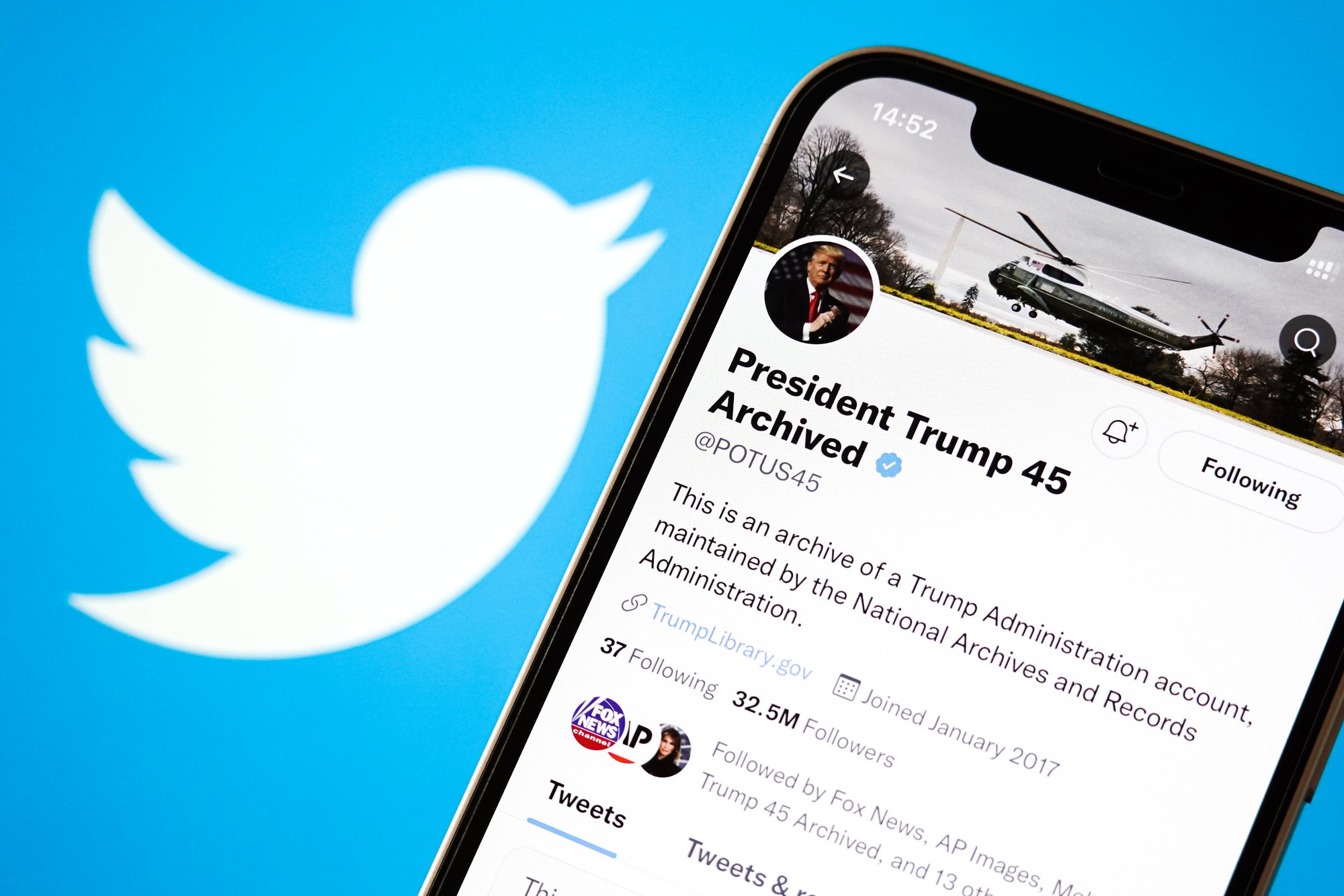 Các nhà quảng cáo có kế hoạch tẩy chay Twitter nếu Elon Musk để Donald Trump bắt đầu tweet lại. Ảnh: @AFP.