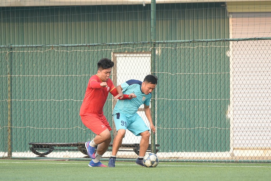 Giải bóng đá Báo NTNN/Dân Việt tranh Cúp Mùa Thu  2022: 4 trận tứ kết cân sức, cân tài - Ảnh 1.