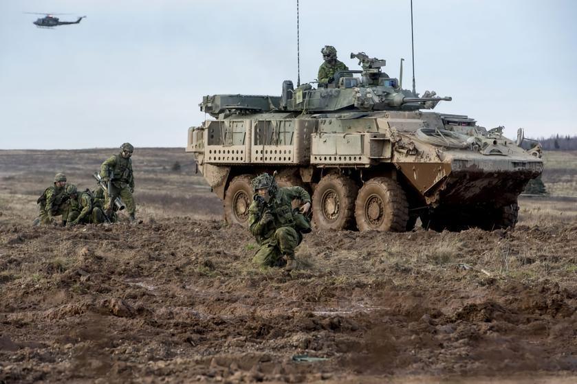 Quân đội Ukraine nhận hàng loạt tăng, thiết giáp tối tân trong thời gian ngắn - Ảnh 14.