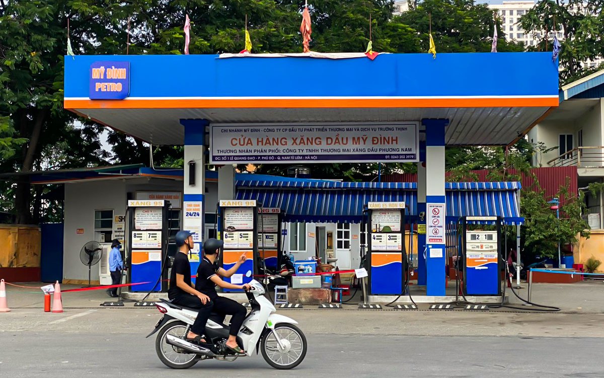 Hà Nội: Hàng loạt cây xăng đóng cửa vì hết xăng