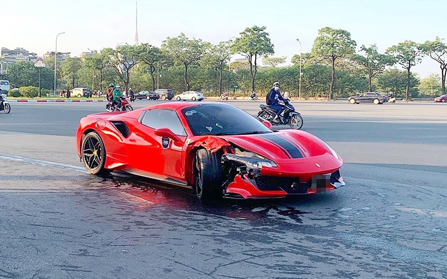 Tình huống pháp lý vụ siêu xe Ferrari va chạm xe máy, một người thiệt mạng