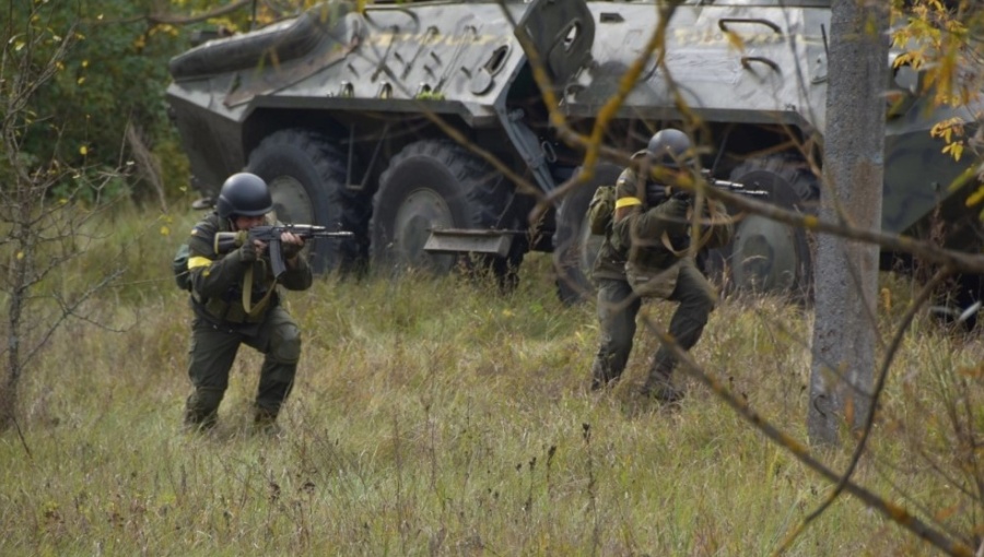 Quân đội Ukraine ráo riết chuẩn bị cho các cuộc tấn công mới của Nga từ Belarus - Ảnh 1.