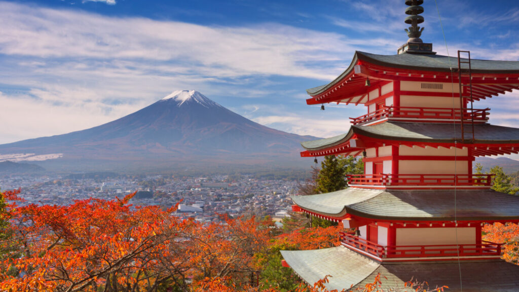 Du lịch Nhật Bản &quot;hút khách&quot; sau loạt động thái mới của chính phủ - Ảnh 1.