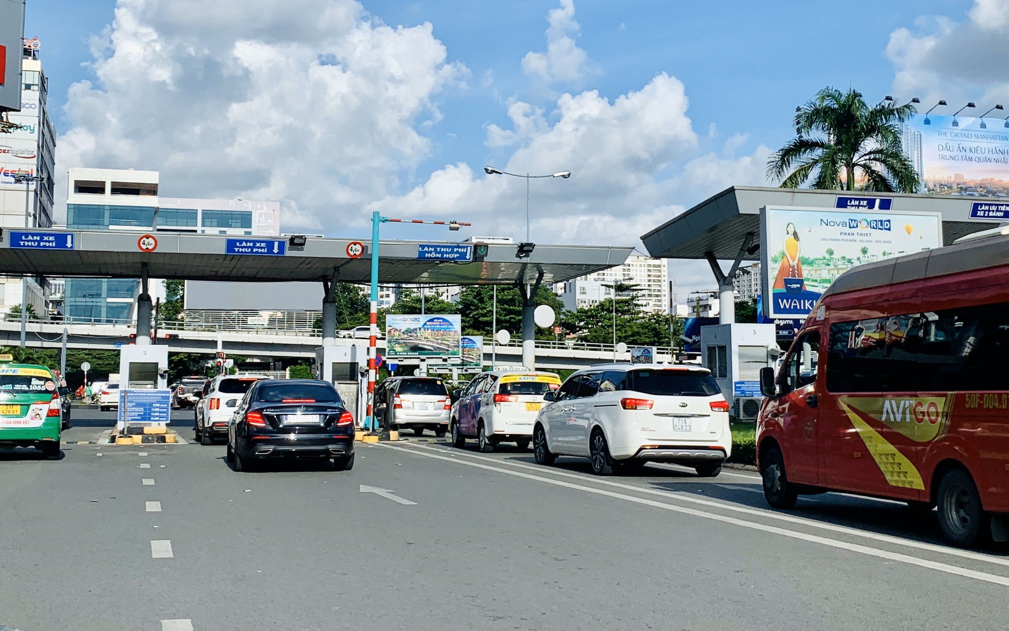 TP.HCM triển khai loạt giải pháp chống ùn tắc quanh sân bay Tân Sơn Nhất 