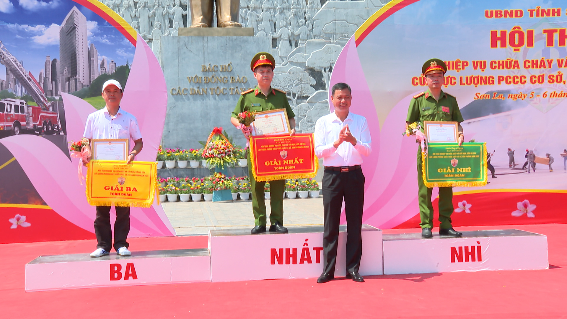Hội thao nghiệp vụ chữa cháy và CNCH tỉnh Sơn La năm 2022 - Ảnh 5.