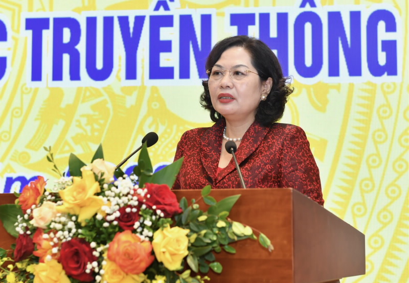 Thống đốc Nguyễn Thị Hồng: Giải thích rõ với doanh nghiệp, không nên “đổ&quot; hết cho room tín dụng - Ảnh 1.