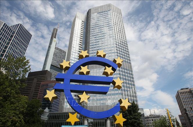 Thêm nhiều số liệu ảm đạm về kinh tế Eurozone - Ảnh 1.