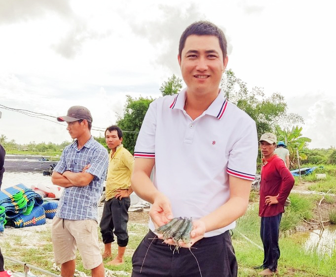 Chàng trai nuôi tôm công nghệ cao hay giúp đỡ nông dân là nông dân Việt Nam xuất sắc năm 2022 - Ảnh 5.