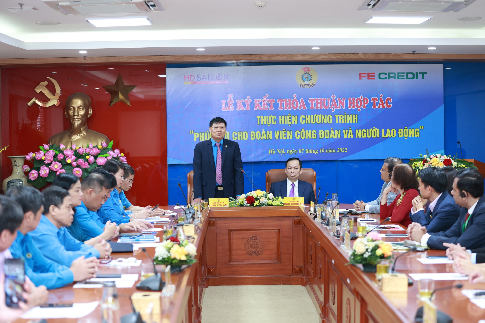 FE CREDIT ký kết thỏa thuận hợp tác cùng Tổng Liên đoàn Lao động Việt Nam - Ảnh 2.