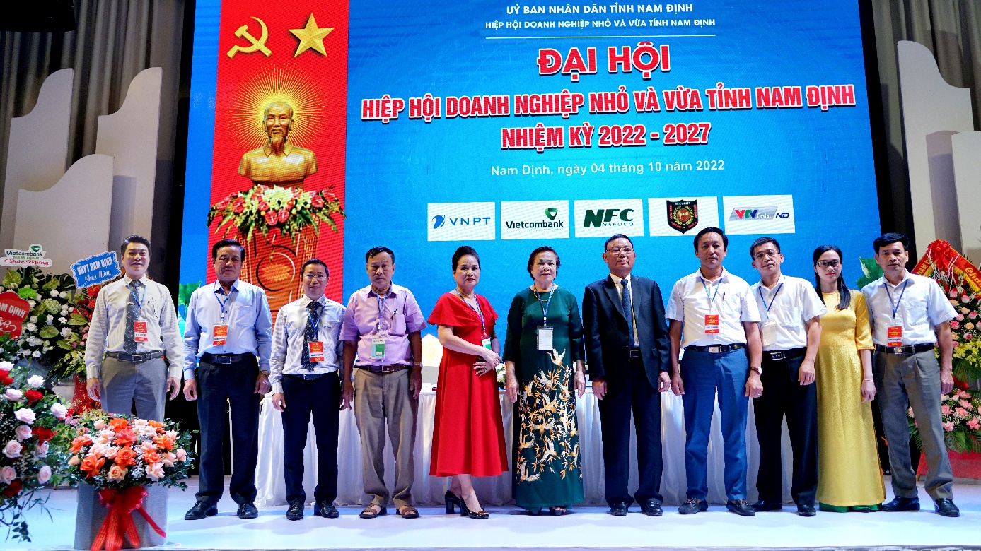 VNPT tham gia Ban chấp hành Hiệp hội doanh nghiệp tỉnh Nam Định nhiệm kỳ 2022 - 2027 - Ảnh 3.